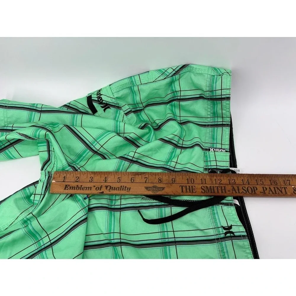 Hurley Grid Board Shorts, Green/Black, Beach,‎ Vacation, Men's Size 38